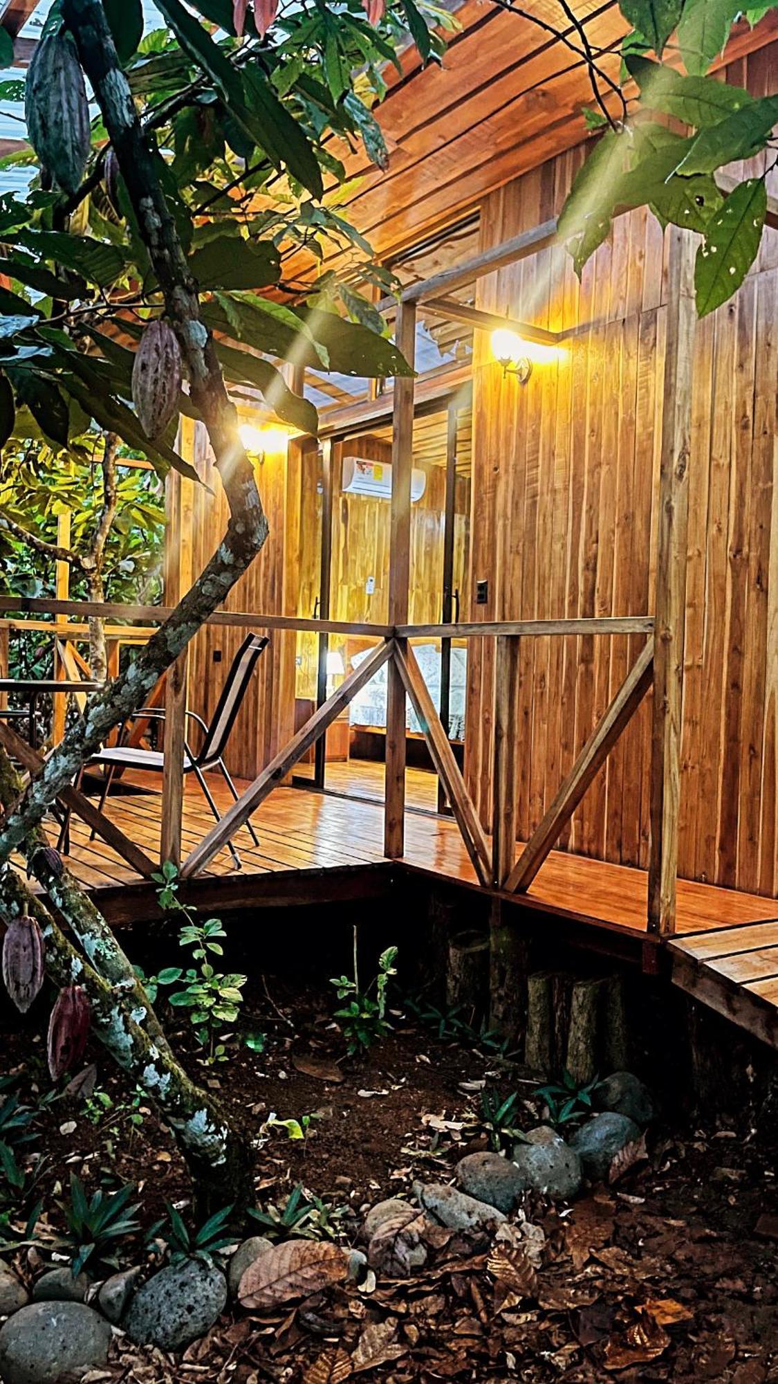 Rio Celeste, Cacahua Lodge Exterior photo